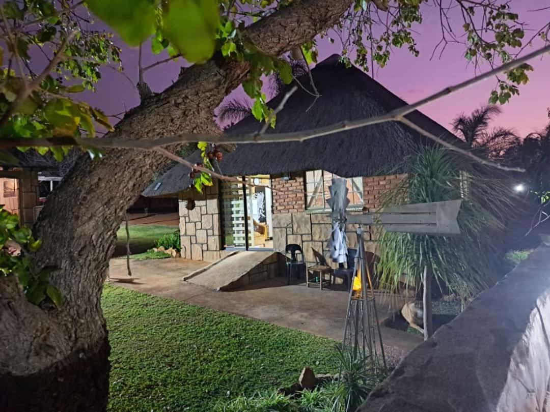 5 Sleeper Bushcamp Chalet Hartbeespoort Exterior photo