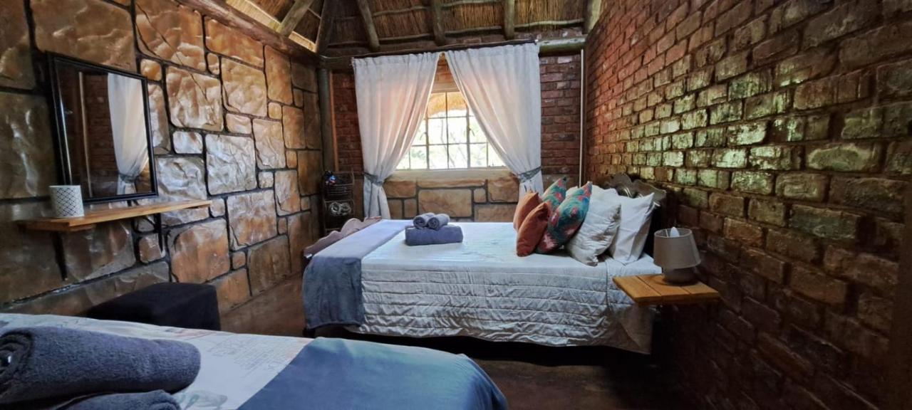 5 Sleeper Bushcamp Chalet Hartbeespoort Exterior photo
