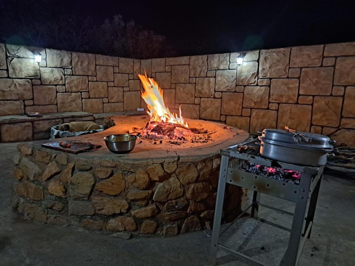5 Sleeper Bushcamp Chalet Hartbeespoort Exterior photo